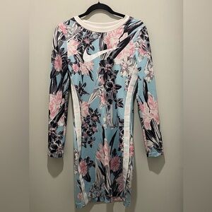 Nike Hyper Femme Floral Logo Print Athletic Dress Women’s Size M Activewear EUC